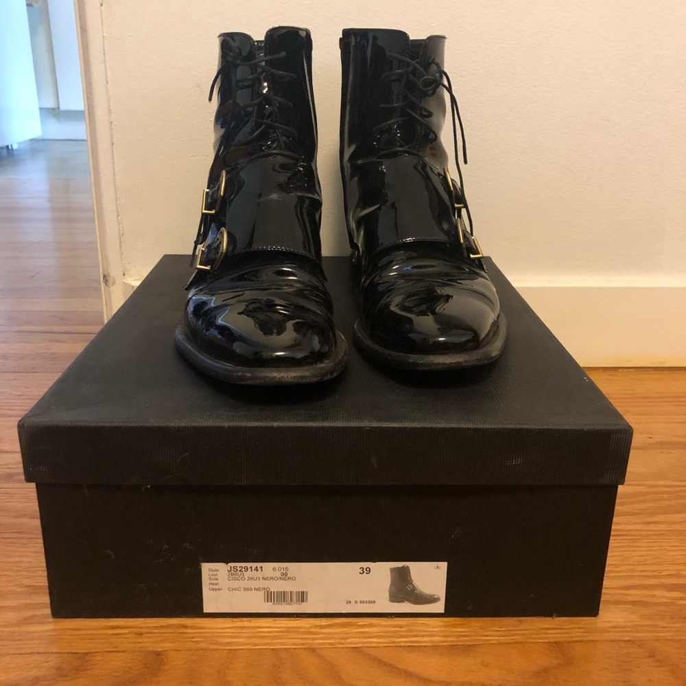 Jil Sander Chic Patent Leather Boot
